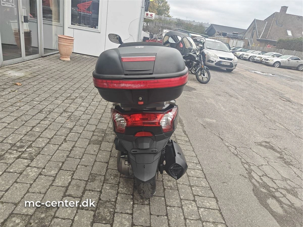 Kymco Downtown 300i